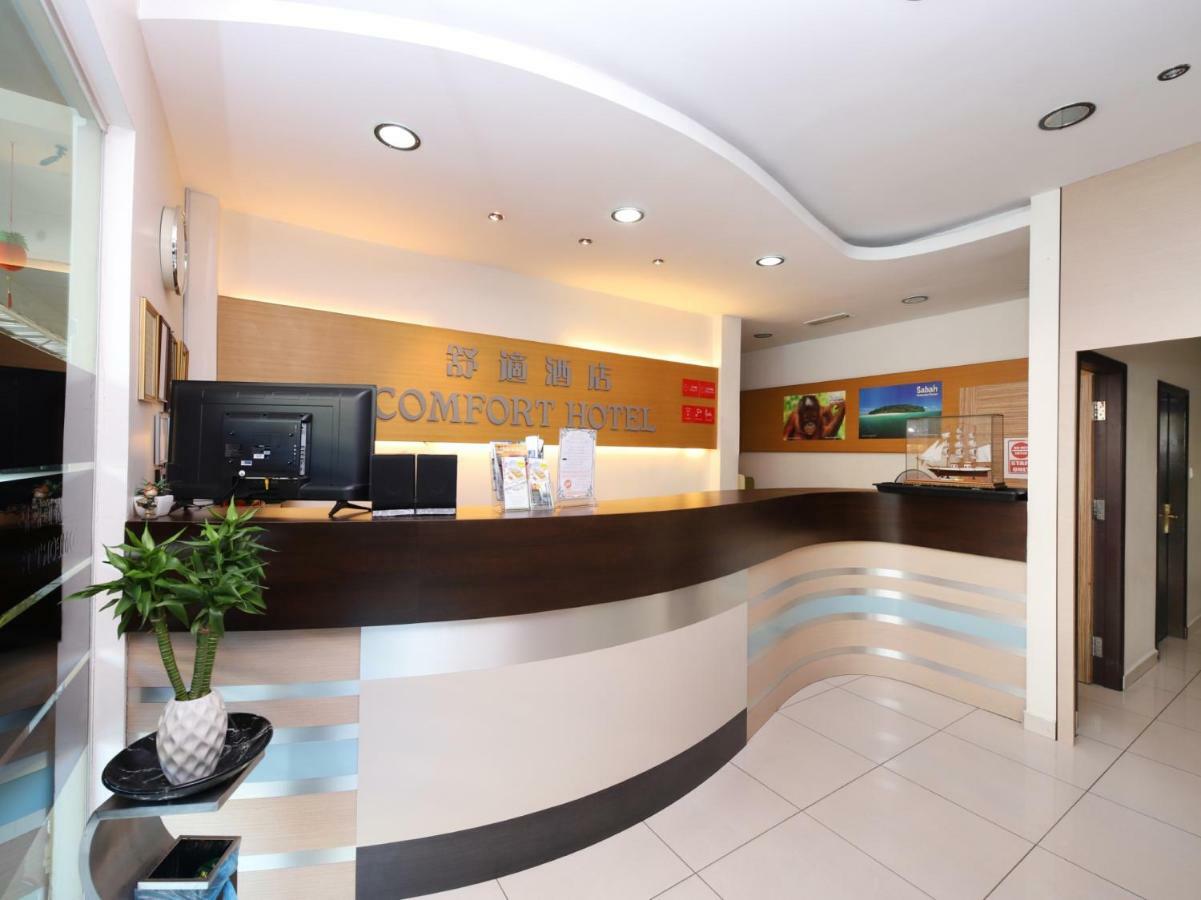 Oyo 750 Comfort Hotel Кота-Кинабалу Экстерьер фото